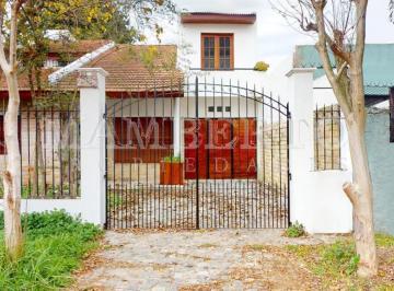 Casa de 5 ambientes, La Plata · Venta | Chalet | 23 Bis Entre 450 y 451