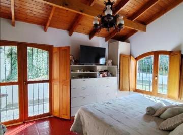Casa de 8 ambientes, Córdoba · Venta de Propiedad de Categoría en Villa Cabrera