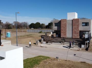 Casa de 5 ambientes, Córdoba · Venta Duplex 3 Dorm. Distrito Sur