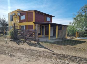 Casa de 3 ambientes, Estancia Vieja · Dos Cabañas con Piscina en Estancia Vieja a m del Indio Bamba