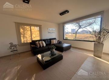 Casa · 300m² · 3 Dormitorios · 2 Cocheras · Estancia Q2, Mendiolaza Central
