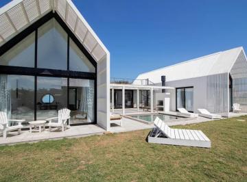 Casa · 223m² · 3 Dormitorios · Casa - Club del Mar