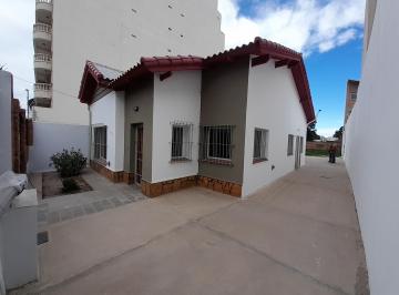 Casa de 5 ambientes, Neuquén · Casa Centro Oeste