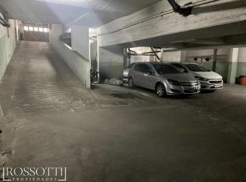 Garage · 12m² · 1 Cochera · Cochera Fija Cubierta en Edificio - 2,47 X 2,50 m.
