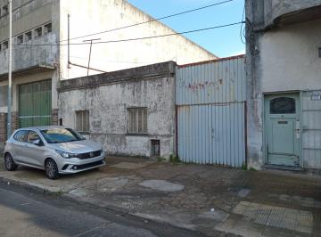 Bodega-Galpón , General San Martín · Galpon 200 m² y Casa Lote 10 X 29 en Zona Industrial Cercano a Gral Paz