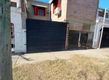 Casa · 187m² · 6 Ambientes · 2 Cocheras · 1 de Mayo 3515, Santo Tome