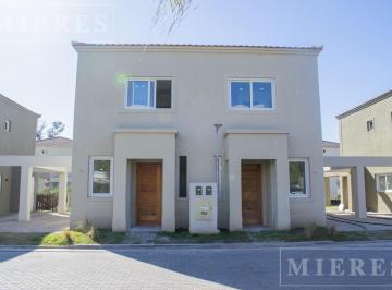 Departamento · 79m² · 3 Ambientes · 1 Cochera · Dúplex en Venta en Saraví Village