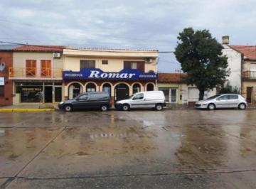 Bodega-Galpón · 500m² · 6 Ambientes · Panaderia Funcionando con Local, Mas Dos Departamentos en Planta Alta de Tres Ambientes, Venta en Bl