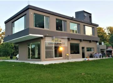Campo · 290m² · 4 Ambientes · 4 Cocheras · Casa/ Casa Quinta, en Haras San Pablo, de 5 Ambientes con Pileta Permutaria Escucha Oferta