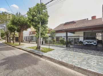 Casa · 150m² · 4 Ambientes · 2 Cocheras · Casa en Venta en Villa Ballester de 4 Ambientes.