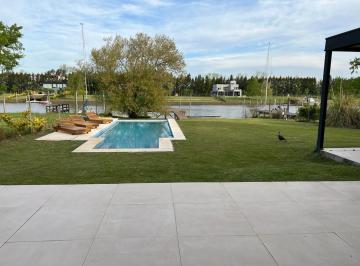 Casa · 400m² · 5 Ambientes · 2 Cocheras · Casa en Venta Al Rio en San Juan Villanueva