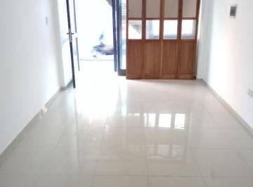 Local comercial · 23m² · 1 Ambiente · Se Alquila Local/oficina a 3 Cuadras de Bv. Los Granaderos!