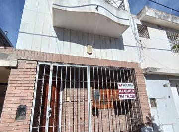Casa · 110m² · 3 Ambientes · Venta - Casa - Barrio San Vicente