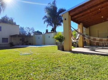 Casa · 100m² · 6 Ambientes · Casa, Duplex y Piscina en Santa Rosa de Calchines, Santa Fe