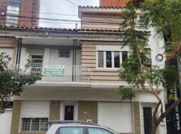 Casa · 96m² · 2 Dormitorios · Necochea 3500