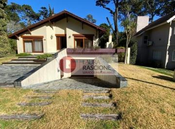 Casa · 230m² · 5 Ambientes · 1 Cochera · Casa Zona B5 Pinamar