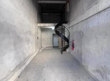 Local comercial · 44m² · Local en Esquina - Apto Todo Destino!