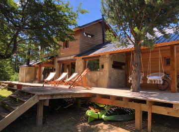 Exterior al rio · Exclusiva Casa en Aldea de Montaña con Costa de Rio Meliquina. Patagonia