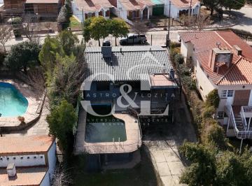 Casa de 6 ambientes, Villa Carlos Paz · Casa 3 Dor con Pileta, Todos Los Servicios en B°los Manantiales, Carlos Paz