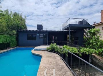 Casa de 6 ambientes, Villa Carlos Paz · Casa 3 Dor con Pileta, Todos Los Servicios en B°los Manantiales, Carlos Paz