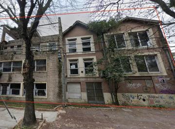 Edificio · 981m² · 3 Ambientes · Terreno en Venta en Bajo de San Isidro, Frente a Las Vías
