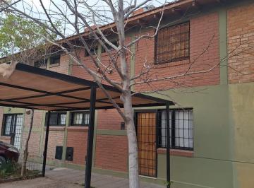 Casa de 4 ambientes, Las Heras · Duplex en Excelente Estado en Barrio Cir Sub Doz de Las Heras