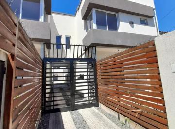 PH · 114m² · 4 Ambientes · 1 Cochera · Duplex en Venta en Ituzaingó Norte