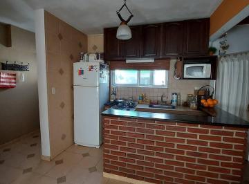 PH de 4 ambientes, La Plata · Venta de PH Tipo Casa de 2 Dorm. y Jardin