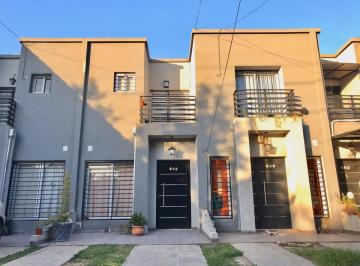 PH · 90m² · 3 Ambientes · 2 Cocheras · PH en Venta en Ituzaingó Sur