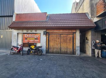 Casa de 6 ambientes, Tres de Febrero · Venta en Block S/ Av Comecial