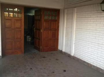 Casa · 120m² · 4 Ambientes · 1 Cochera · Casa Chalet en Venta Ubicado en Longchamps, Almirante Brown