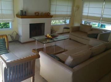 Casa · 240m² · 4 Ambientes · 3 Cocheras · Los Cardales Country Club