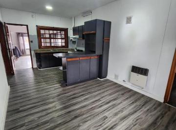 PH · 90m² · 4 Ambientes · 1 Cochera · Depto Tipo Casa con Cochera Lucena Al 6000 Wilde