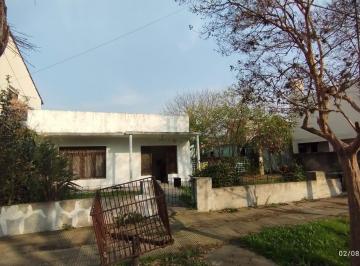 Casa de 3 ambientes, Ituzaingó · Casa, Lote, Inversor, Ituzaingo, Ugazio Propiedades.