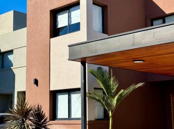 Casa de 5 ambientes, Moreno · Casa 5 Amb en Venta! Maria Eugenia Residences And Village