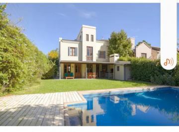 Casa · 220m² · 5 Ambientes · Magnifica Casa en 2 Plantas con Piscina en Barrio Privado con Seguridad