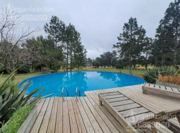 Campo · 180m² · 5 Ambientes · Chacra en Manantiales Sobre Ruta 104 Manantiales 46.600 m² 180 m² Cub Piscina