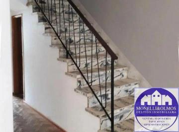 Casa · 182m² · 8 Ambientes · 1 Cochera · Casa Apto Bancor en Venta de 4 Dorm. C/ Cochera en Cofico