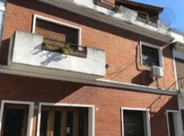 Casa de 6 ambientes, Liniers · Casa en Venta Ideal 2 Familias en 2 Plantas! Liniers.