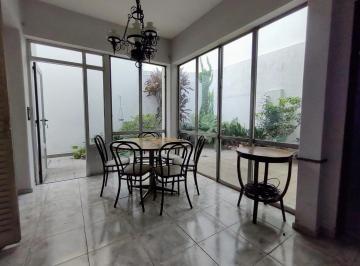 Casa · 120m² · 5 Ambientes · Casa en Venta Lomas Centro Vivienda o Comercial Alem Al 300