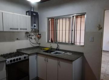 Casa · 211m² · 3 Ambientes · 2 Cocheras · Casa en Muy Buena Ubicacion