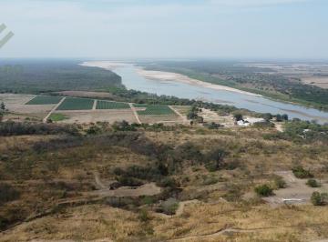 Campo · 2100000ha · Campo en Venta en Embarcación