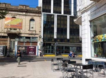 Local comercial · 45m² · 2 Ambientes · Local Comercial en Barrio Centro, Plaza del Soldado, Santa Fe