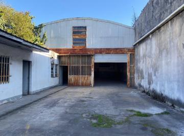 Depósito · 300m² · 4 Ambientes · 2 Cocheras · Depósito en Adrogue, 500 m² Aprox, Muy Buen Estado