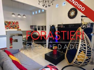 PH · 122m² · 4 Ambientes · PH en Venta de 4 Ambientes en Victoria