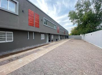 Casa · 85m² · 4 Ambientes · 1 Cochera · Condominio de La Guitarra: 4 Ambientes: a Estrenar!