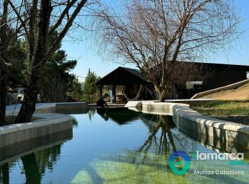 Casa · 503m² · 9 Ambientes · 8 Cocheras · Casa Quinta a La Venta en El Durazno Única en Argentina con Piscina Natural Sobre El Arroyo!