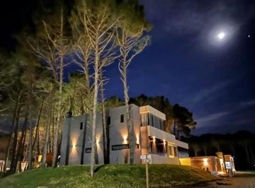 Casa de 4 ambientes, Pinamar · Casa en Dos Plantas a Estrenar en Pinamar Norte