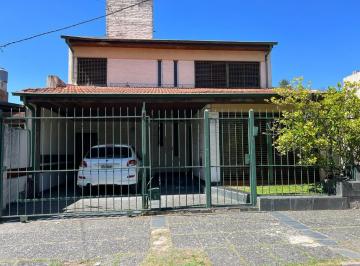 Casa · 209m² · 4 Ambientes · 1 Cochera · Casa 4 Ambientes en Venta en Ituzaingo Norte