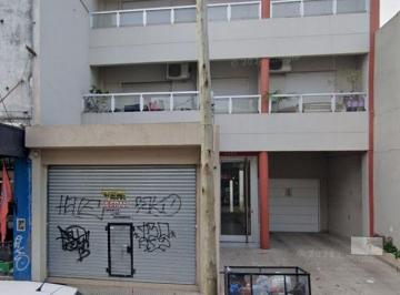 YAR-YA4-24669_2 · Local. | Av La Plata 3445